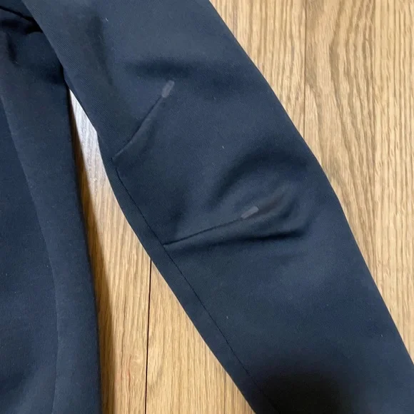 NIKE Women’s Jacket Aeroloft 800 Tech Fleece Bomber - Picture 8 of 14